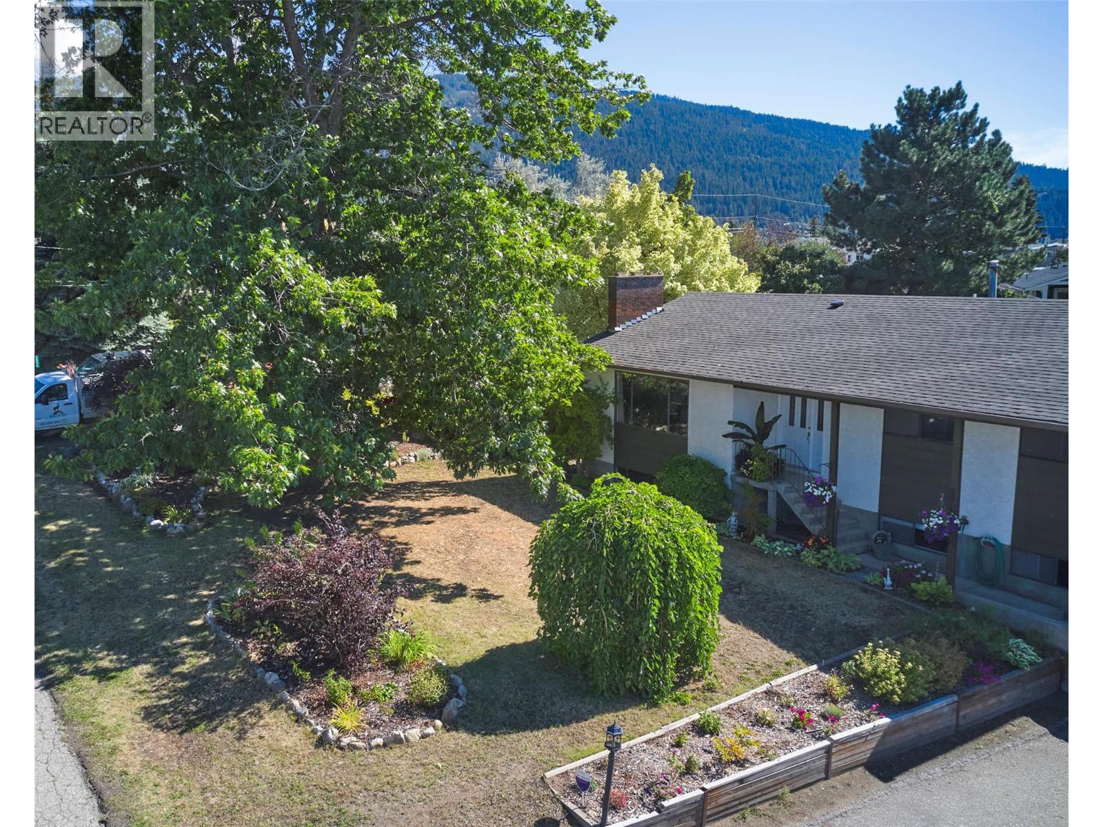 5894 Dedecker West Road, Vernon