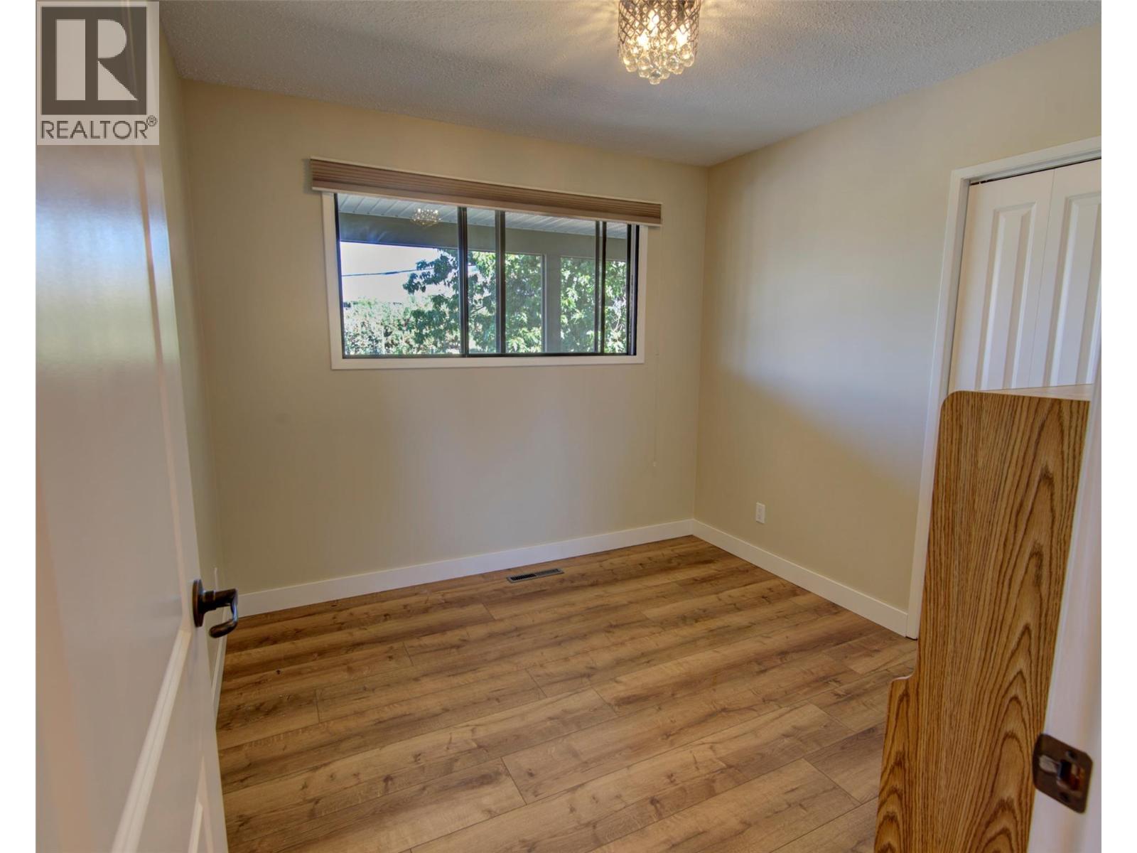 5894 Dedecker West Road, Vernon