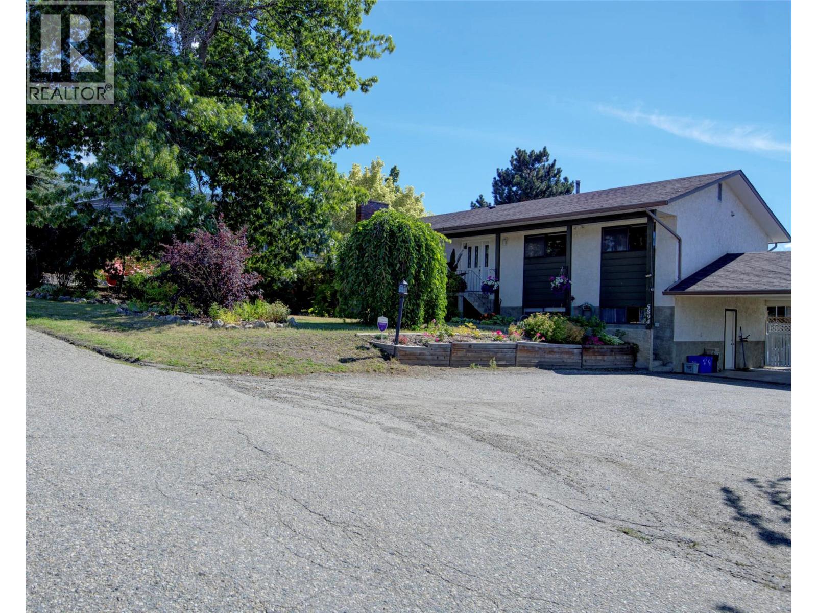 5894 Dedecker West Road, Vernon