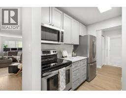 113 9620 Manchester Drive, Burnaby, BC V3N4R2 Photo 15