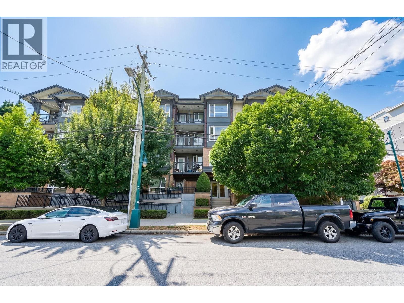 Photo of 308 2351 KELLY AVENUE 2