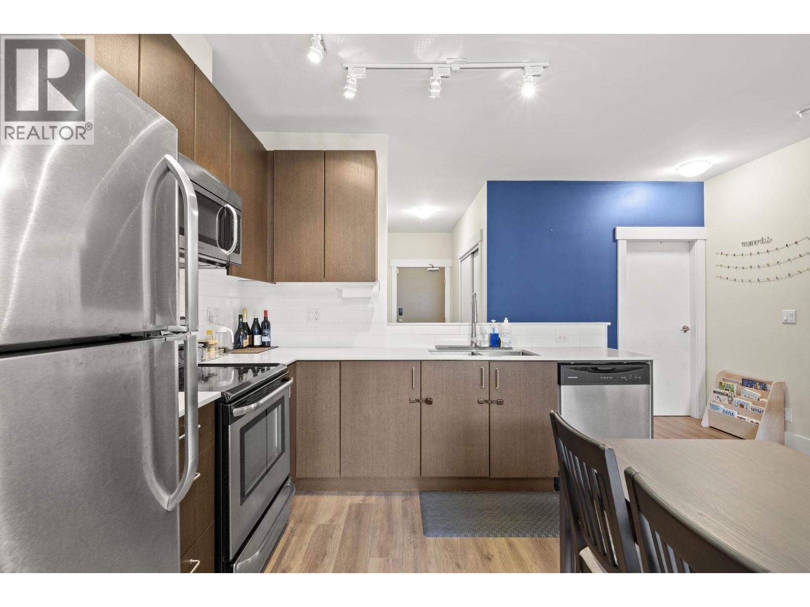 Photo of 308 2351 KELLY AVENUE 6