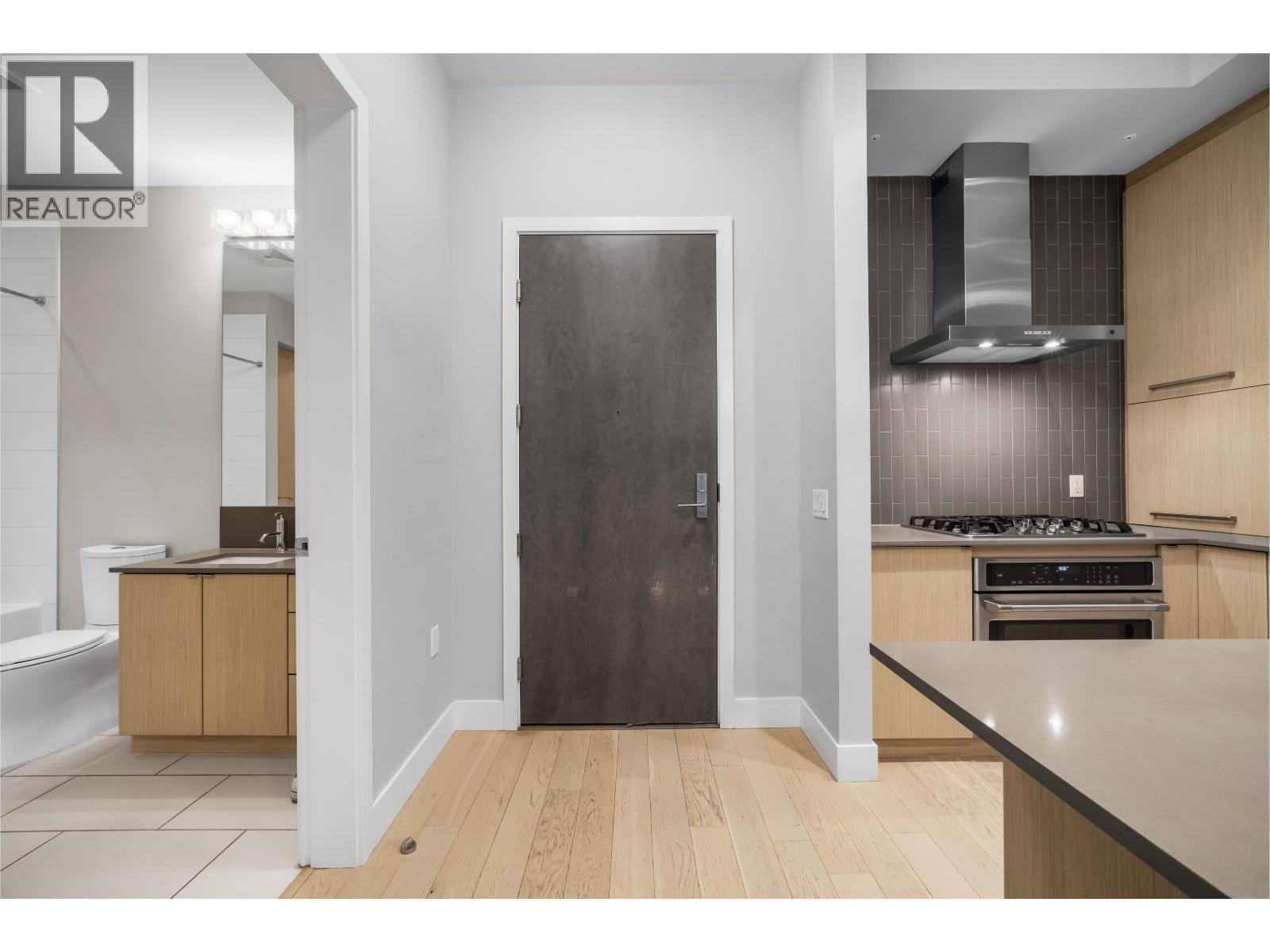 103 262 SALTER STREET, New Westminster — photo 5