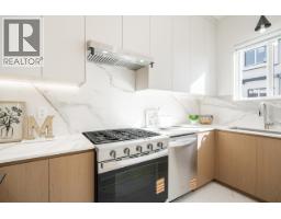 2 6692 Napier Street, Burnaby, BC V5B2C3 Photo 16