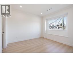2 6692 Napier Street, Burnaby, BC V5B2C3 Photo 32
