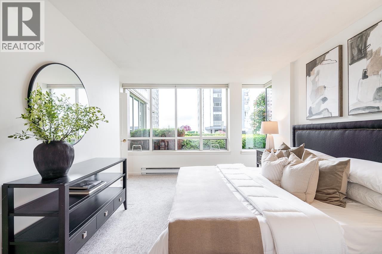 1 2243 BELLEVUE AVENUE, West Vancouver