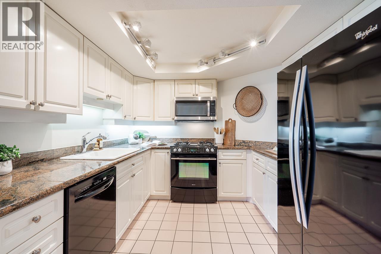1 2243 BELLEVUE AVENUE, West Vancouver