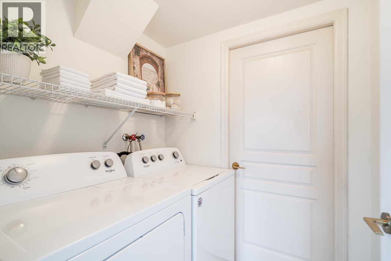 1 2243 BELLEVUE AVENUE, West Vancouver