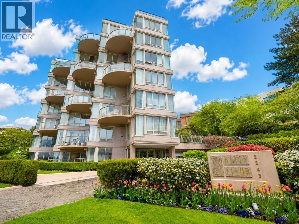 1 2243 BELLEVUE AVENUE, West Vancouver