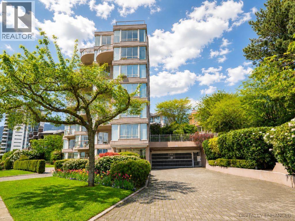 1 2243 BELLEVUE AVENUE, West Vancouver