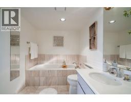 1 2243 Bellevue Avenue, West Vancouver, BC V7V1C5 Photo 17
