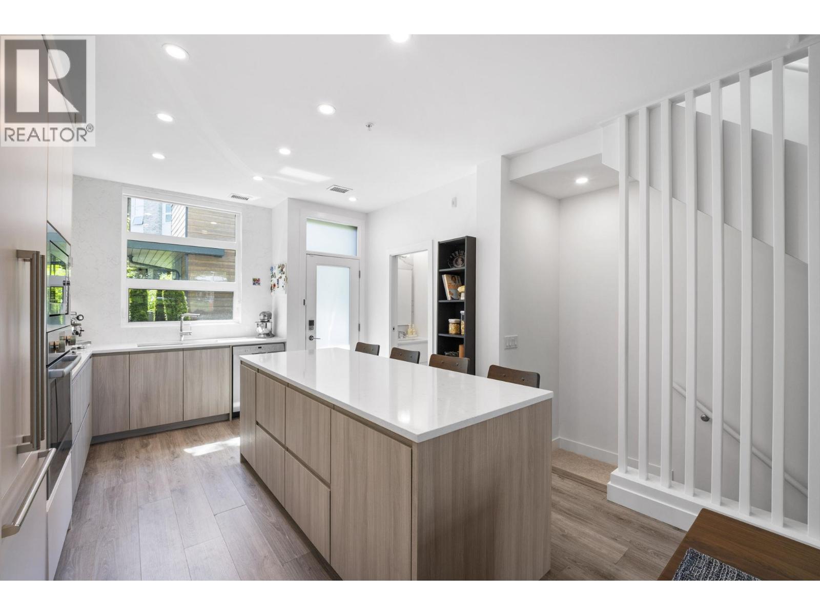 153 2060 CURLING ROAD, North Vancouver