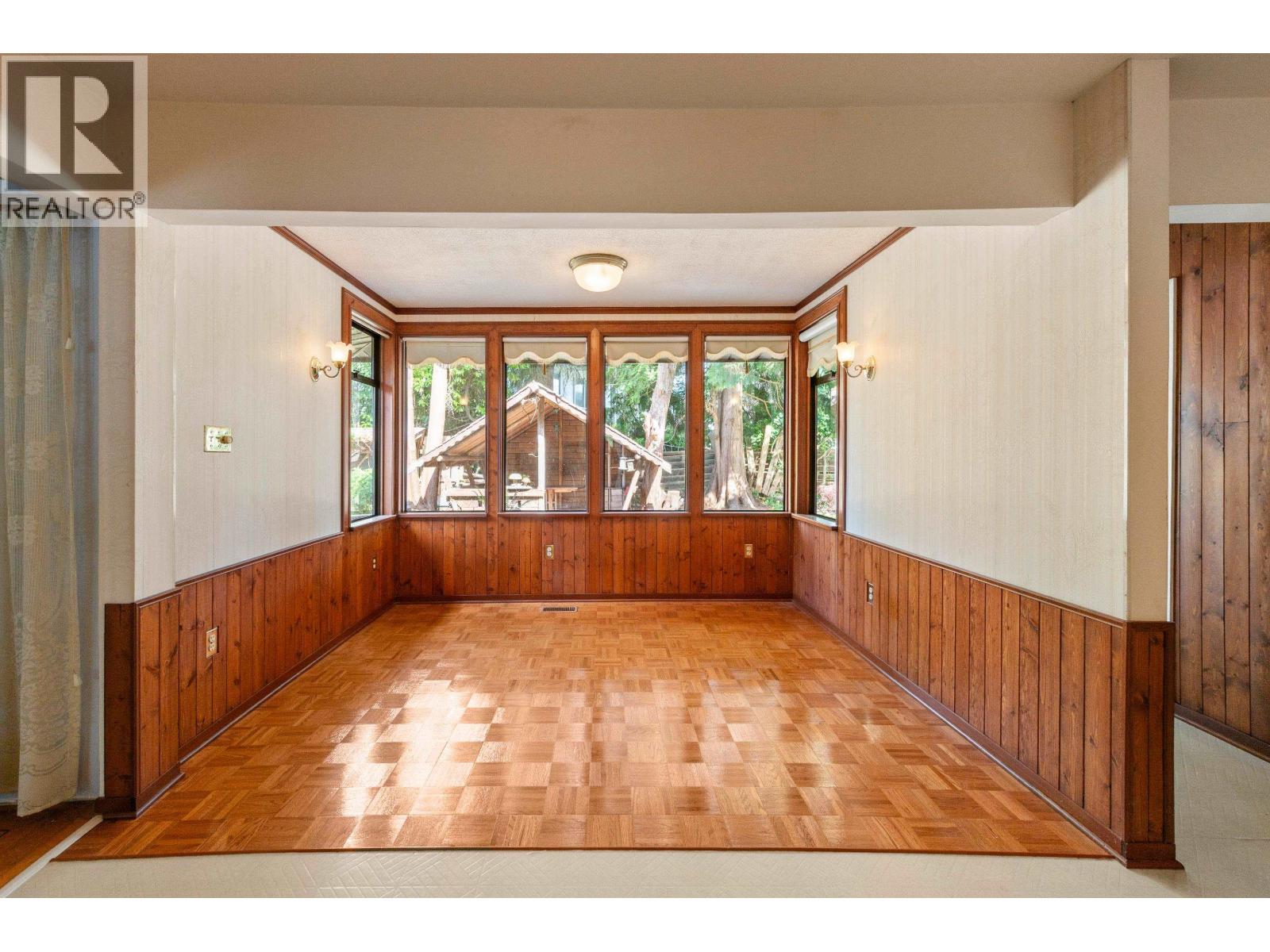 Photo of 2495 LAURALYNN DRIVE 12