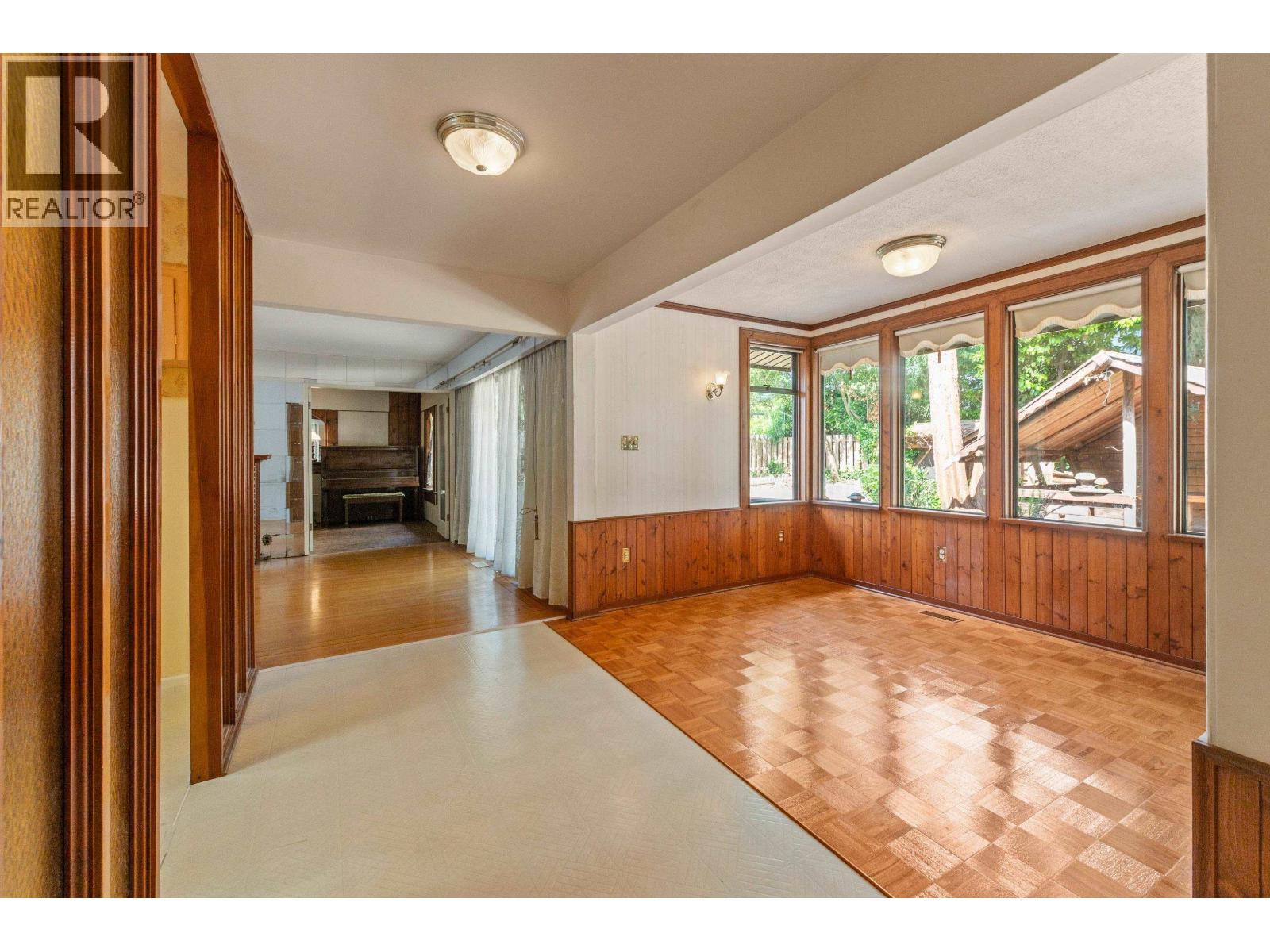 Photo of 2495 LAURALYNN DRIVE 13