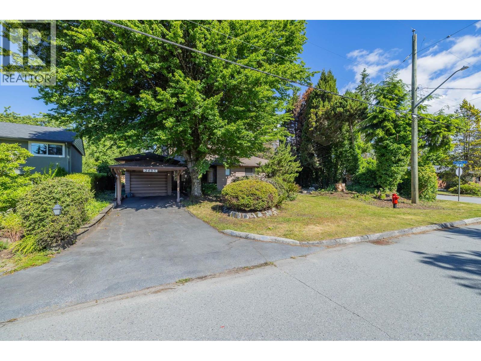 Photo of 2495 LAURALYNN DRIVE 5