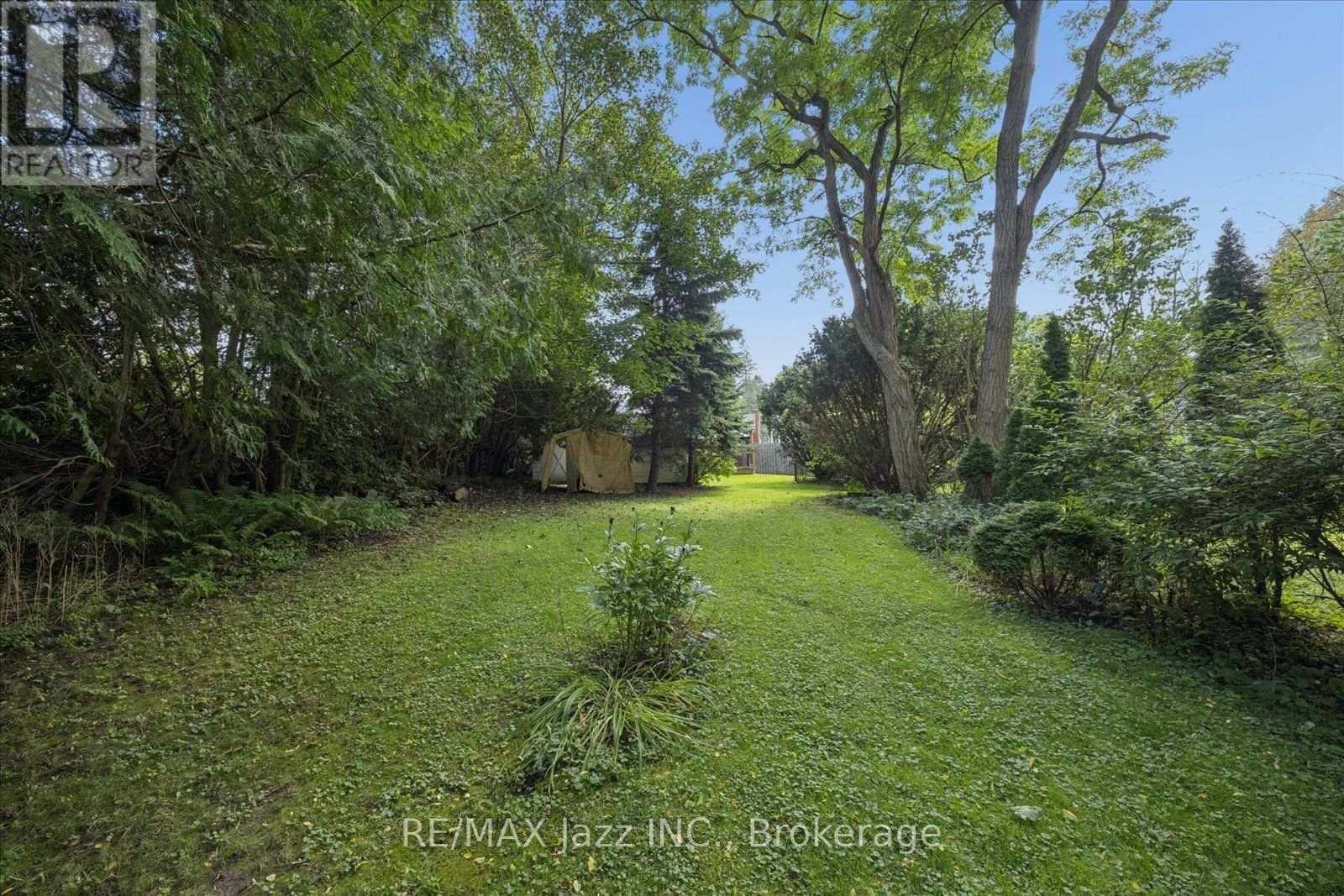364 KING STREET E - 25