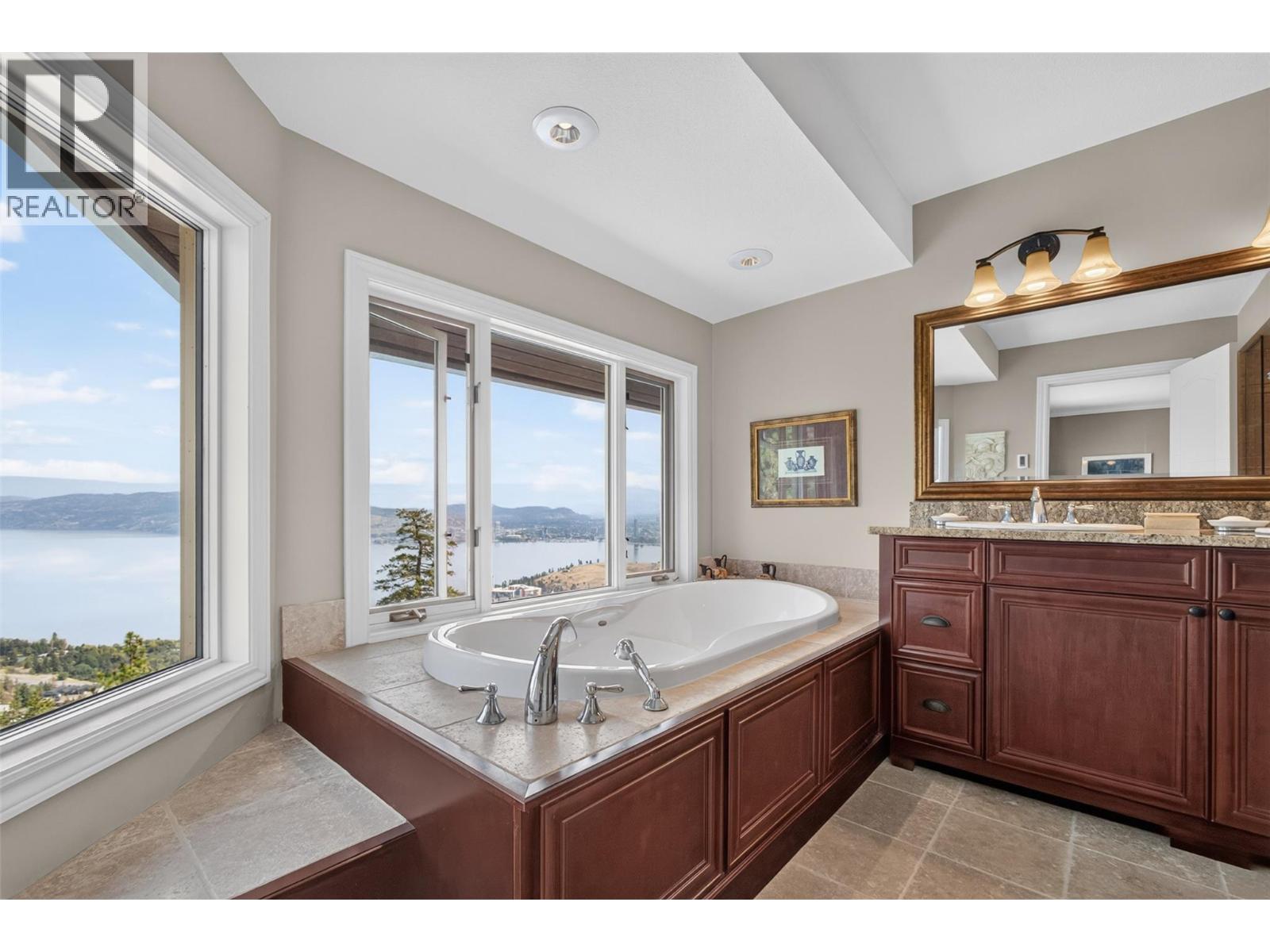  1776 Keloka Drive, West Kelowna