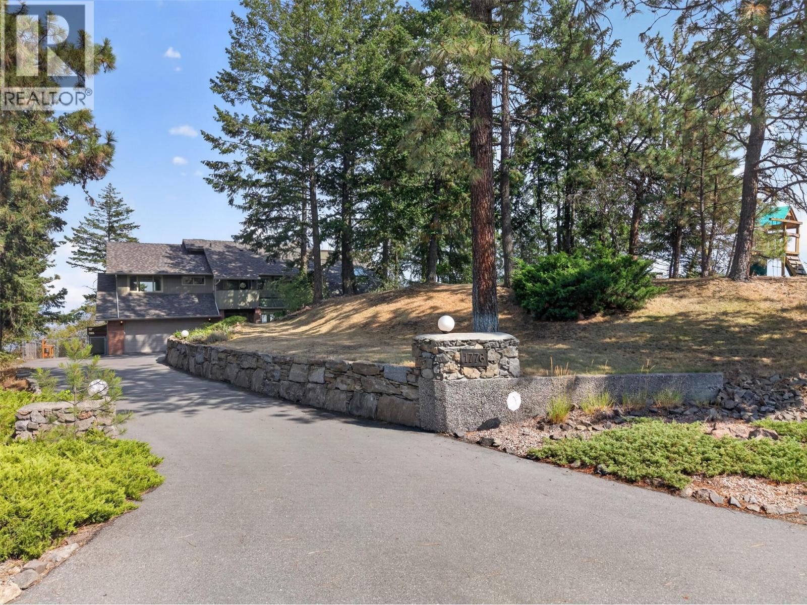  1776 Keloka Drive, West Kelowna