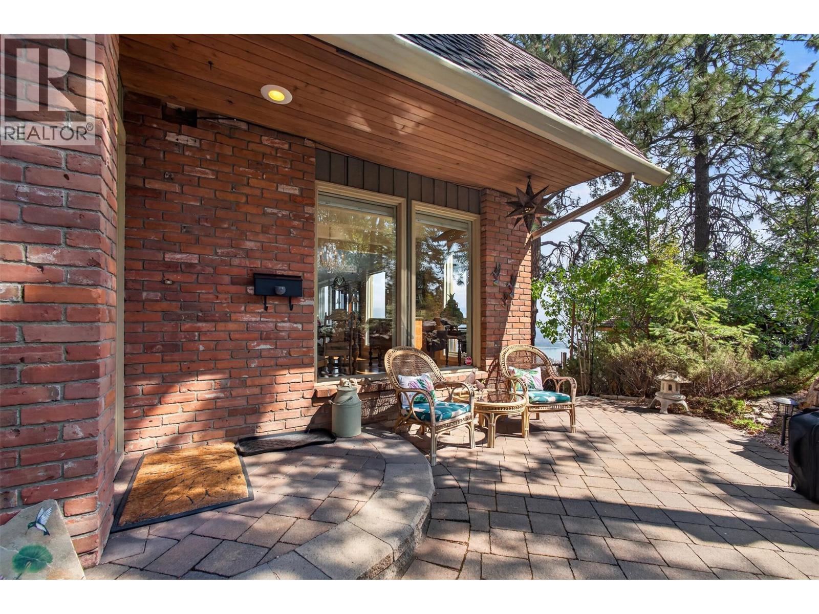  1776 Keloka Drive, West Kelowna