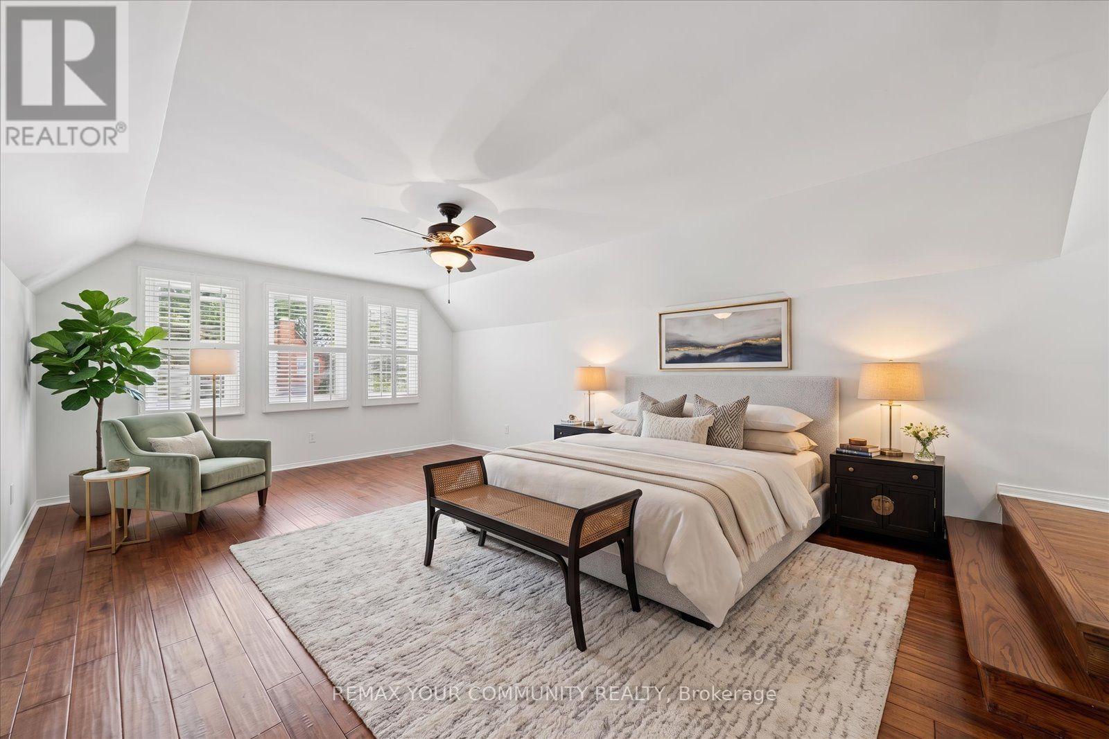 102 EDMUND SEAGER DRIVE - 23