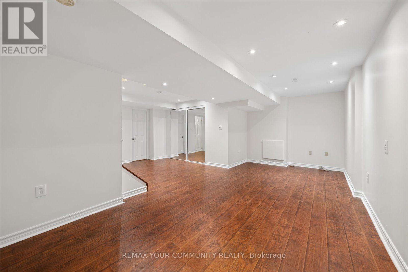 102 EDMUND SEAGER DRIVE - Image 39