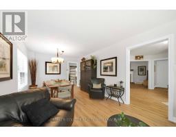 Bedroom 2 - 22 Taylor Drive, Barrie, ON L4N8K6 Photo 11