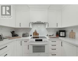 22 Taylor Drive, Barrie, ON L4N8K6 Photo 17