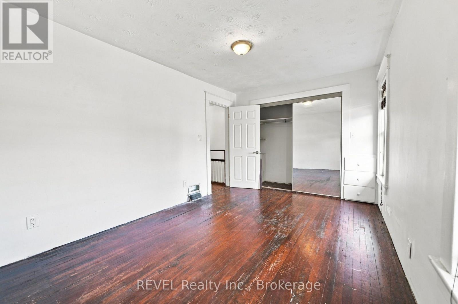 4960 WILLMOTT STREET - 15