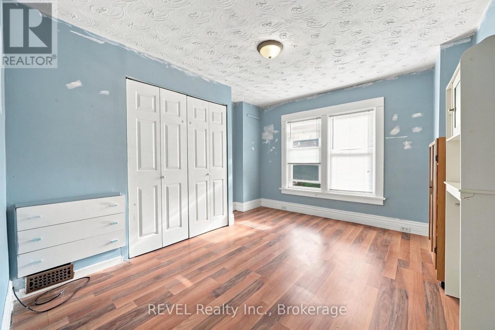 4960 WILLMOTT STREET - 16