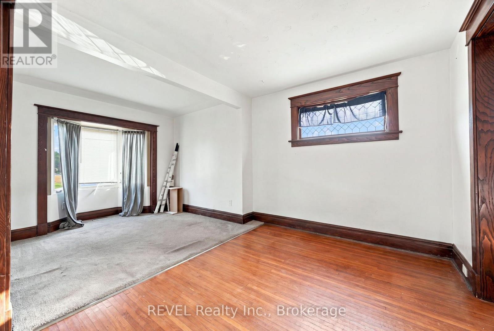 4960 WILLMOTT STREET - 6