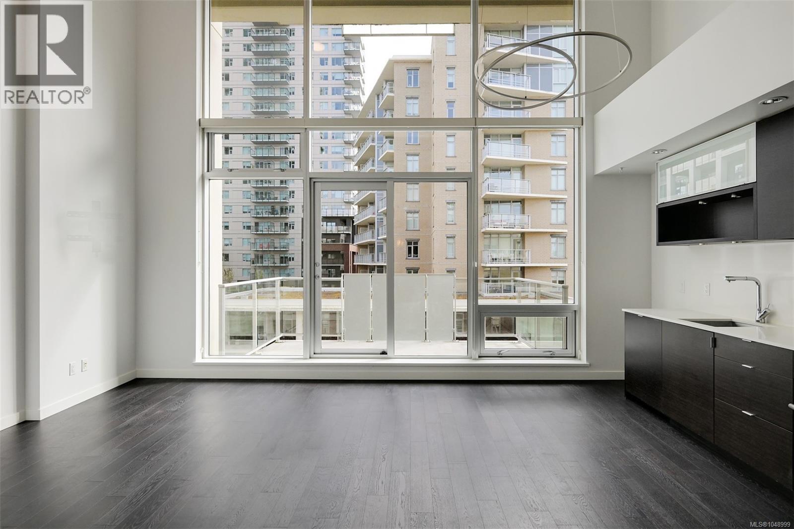 #445 770 Fisgard St - 5