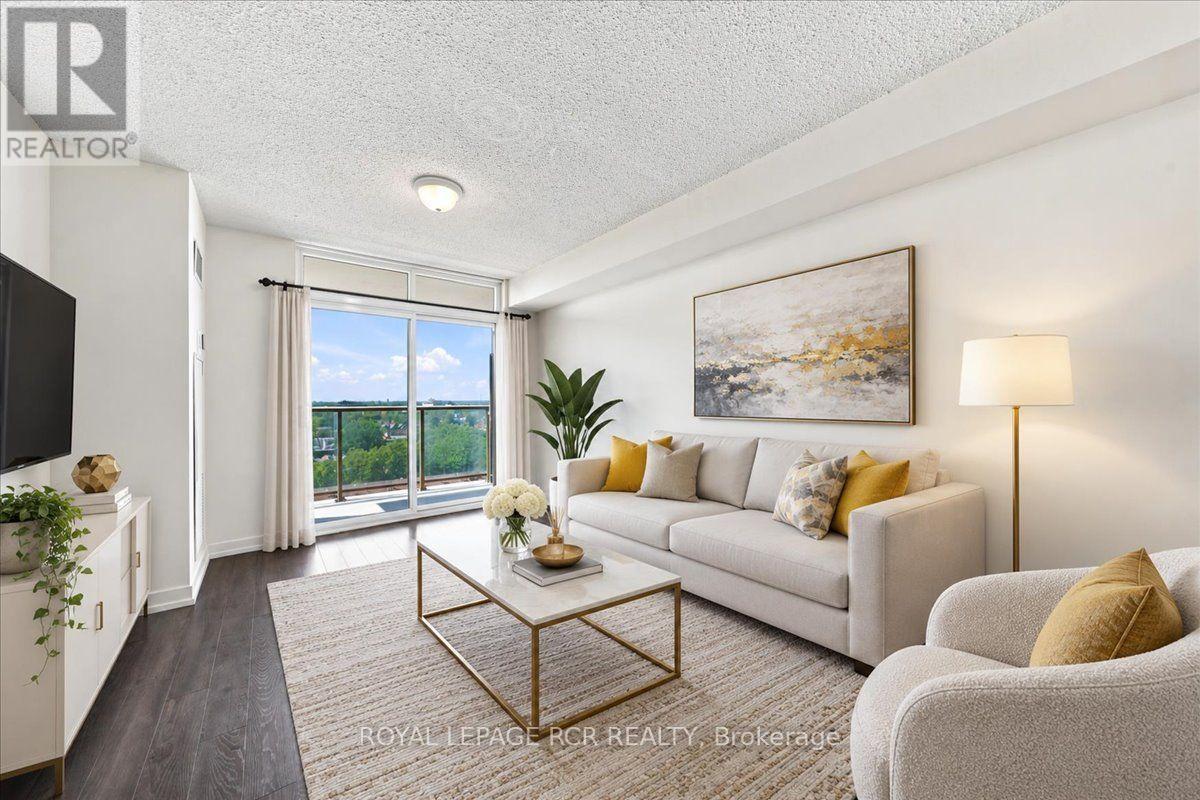 #908 812 LANSDOWNE AVENUE - 10