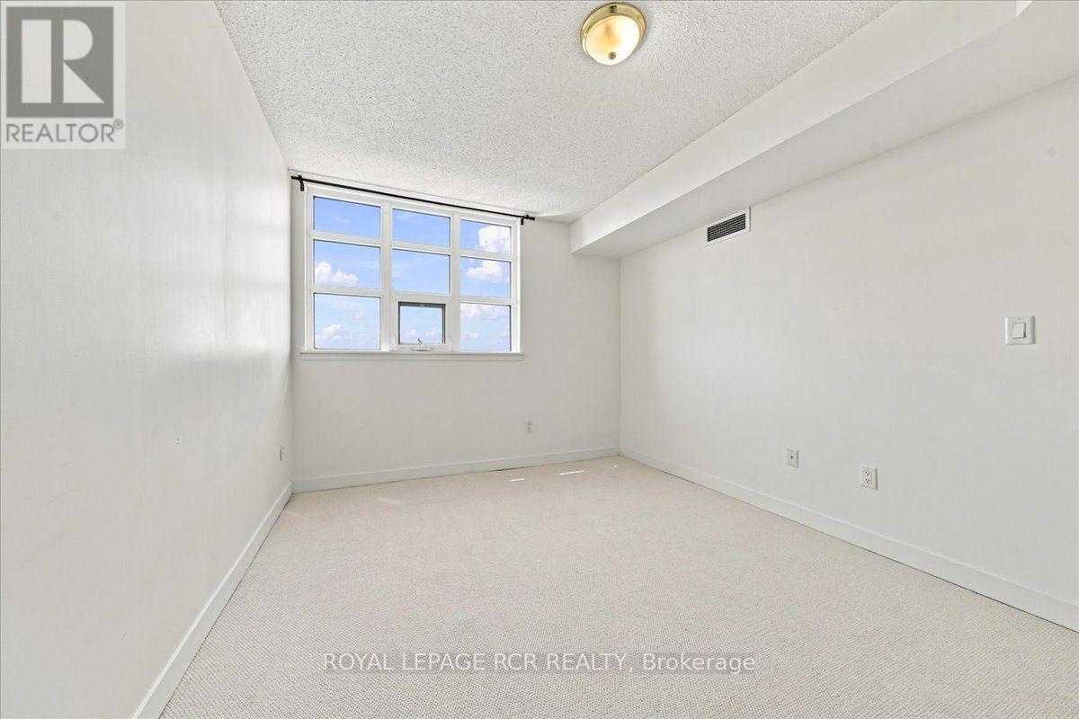 #908 812 LANSDOWNE AVENUE - 14
