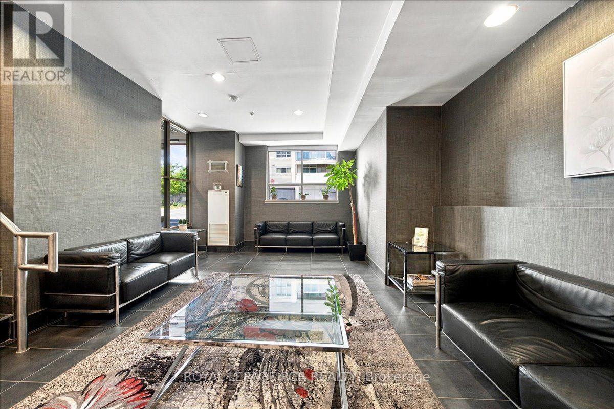 #908 812 LANSDOWNE AVENUE - Image 29