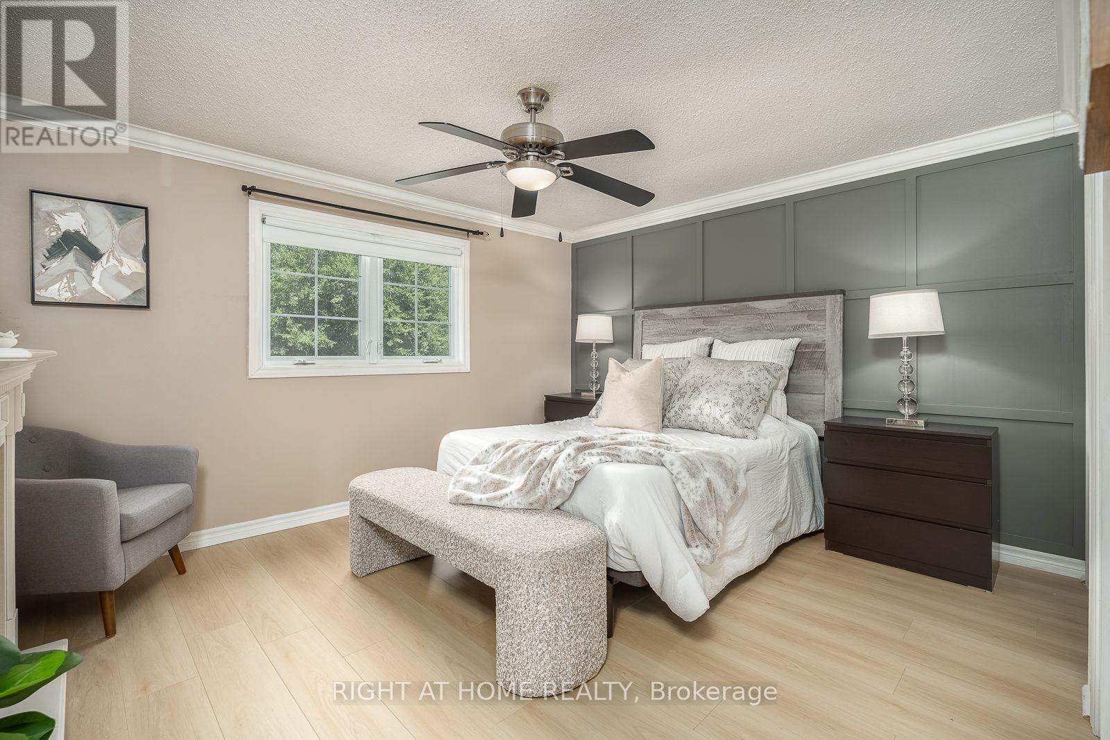 54 NIAGARA PLACE - 20