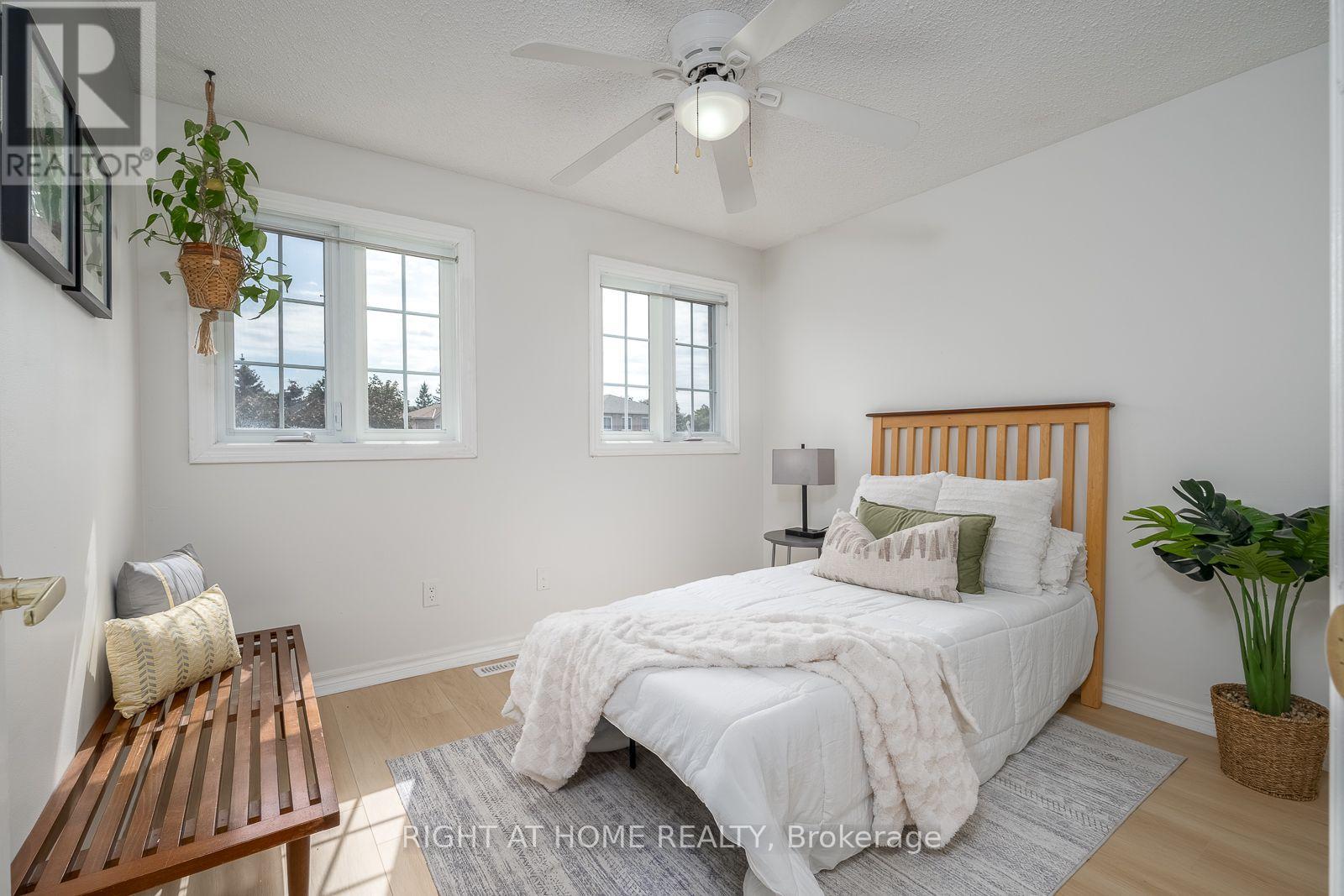 54 NIAGARA PLACE - Image 27