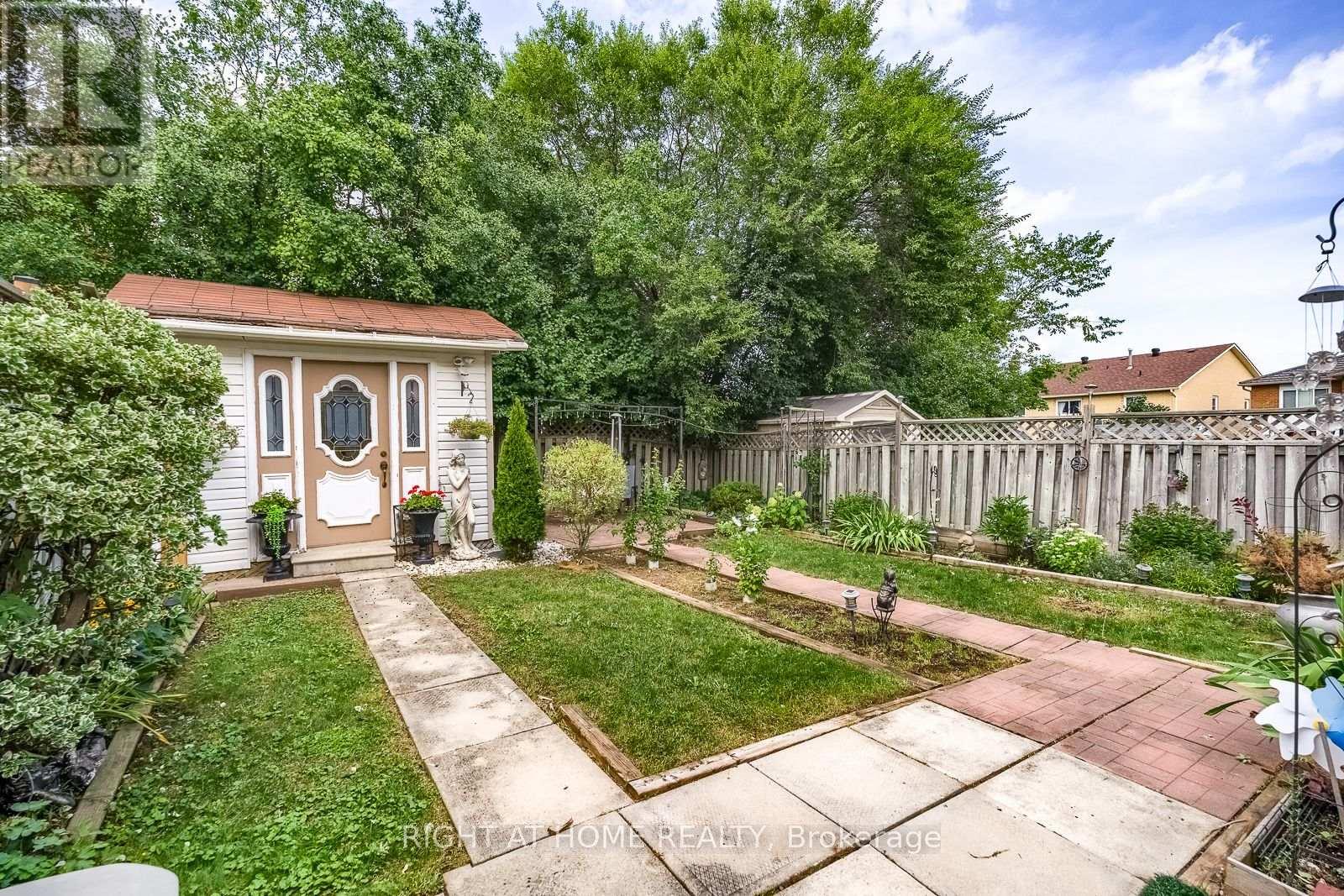 54 NIAGARA PLACE - Image 41