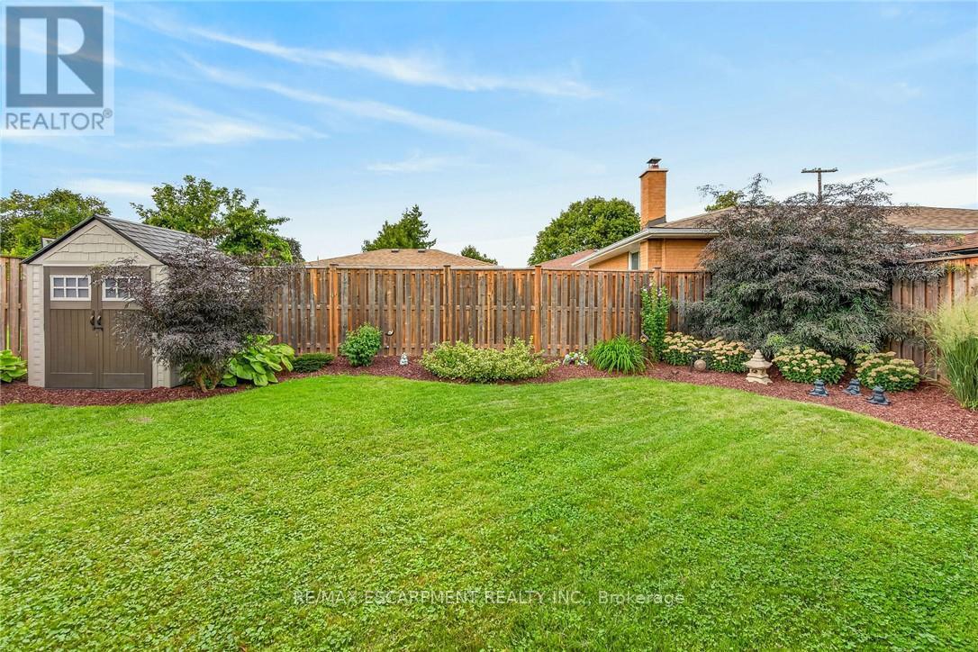 93 NUGENT DRIVE - 32