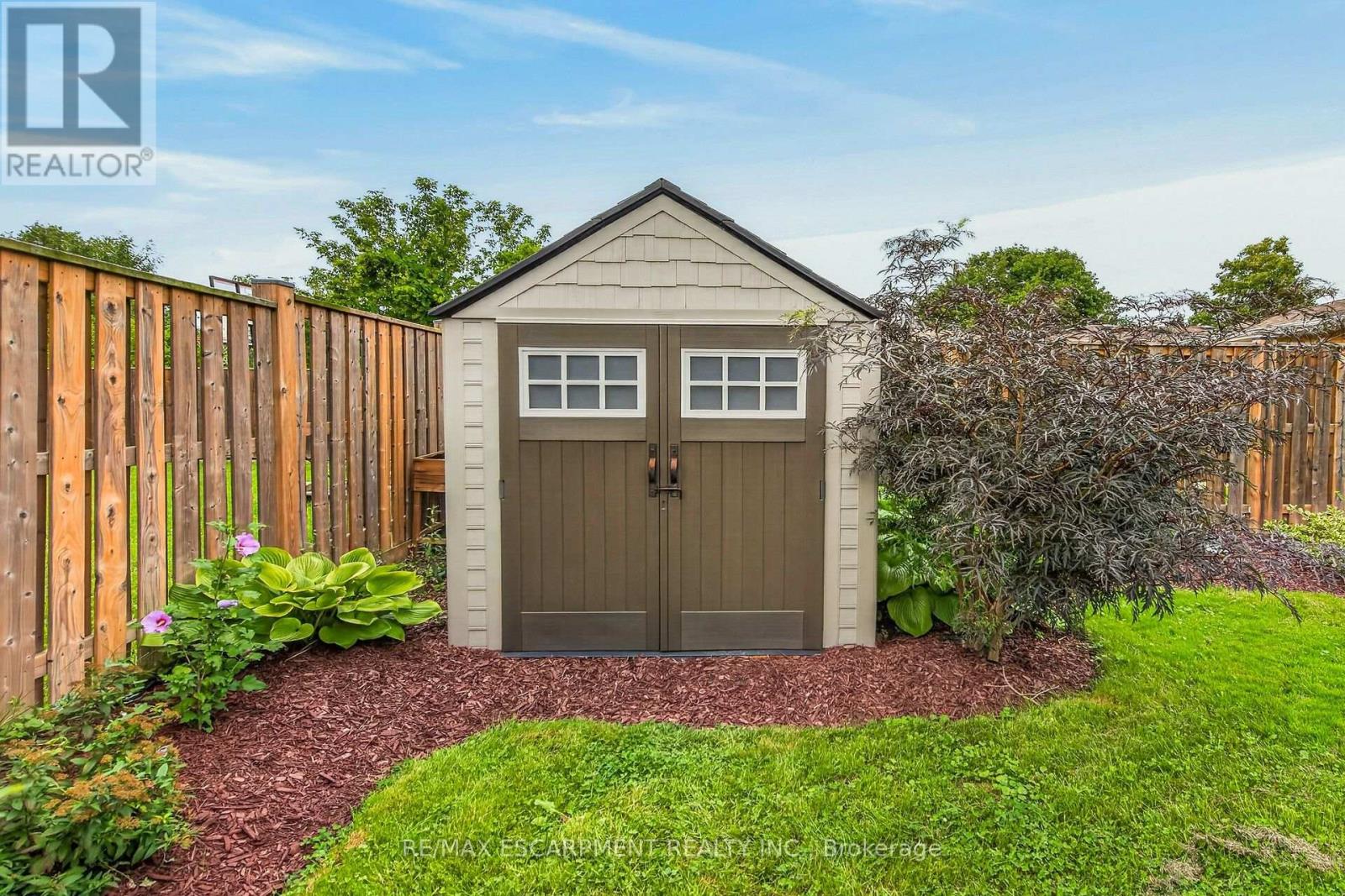 93 NUGENT DRIVE - 35