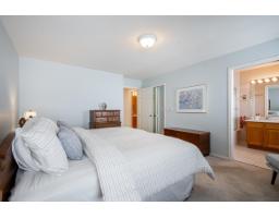 11443 Royal Crescent, Surrey, BC V3V6V5 Photo 16