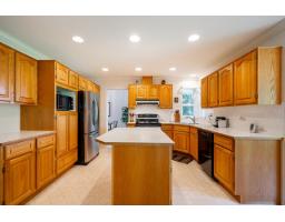 11443 Royal Crescent, Surrey, BC V3V6V5 Photo 9