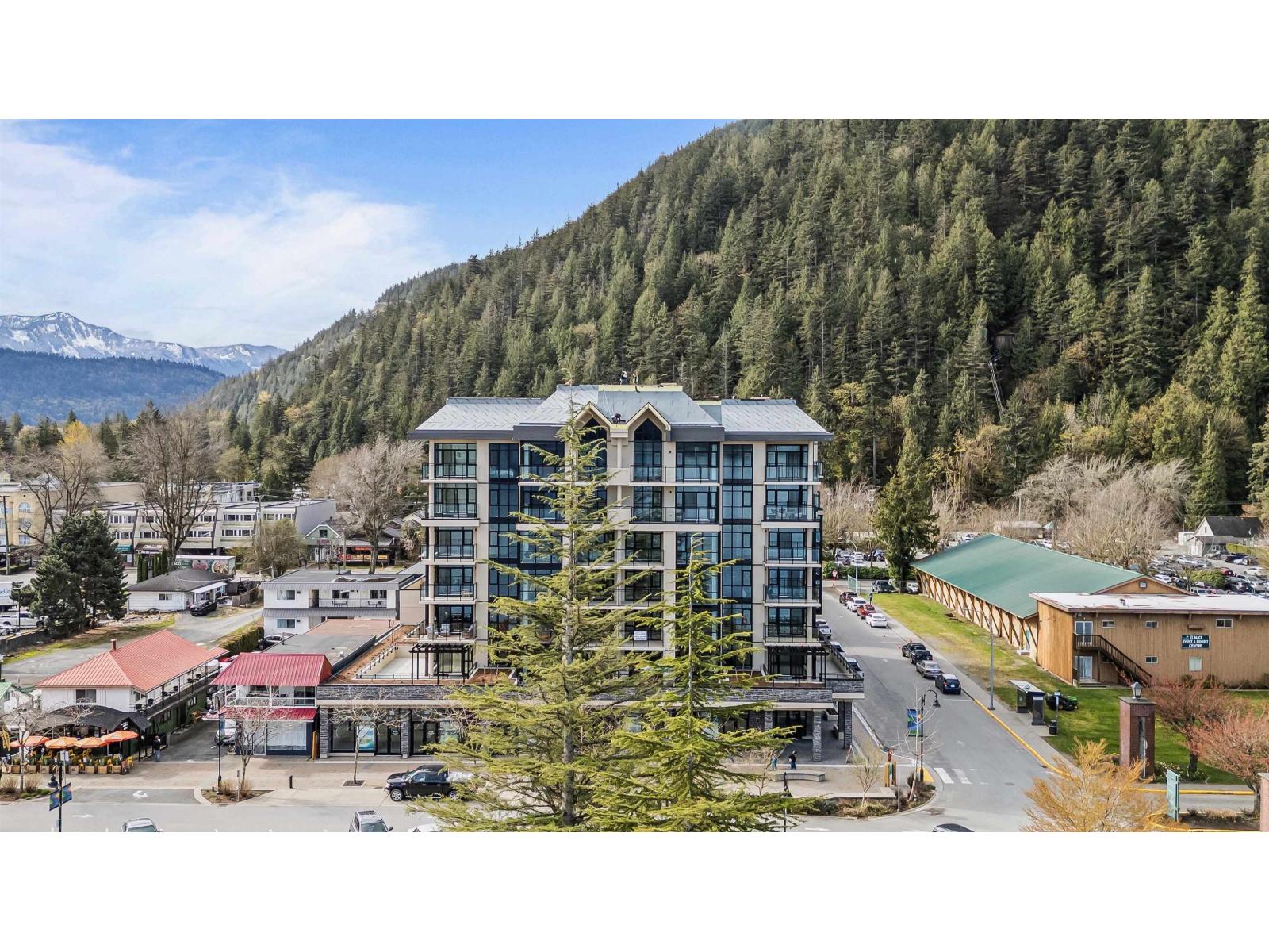 608 120 ESPLANADE AVENUE, Harrison Hot Springs, Harrison Hot Springs