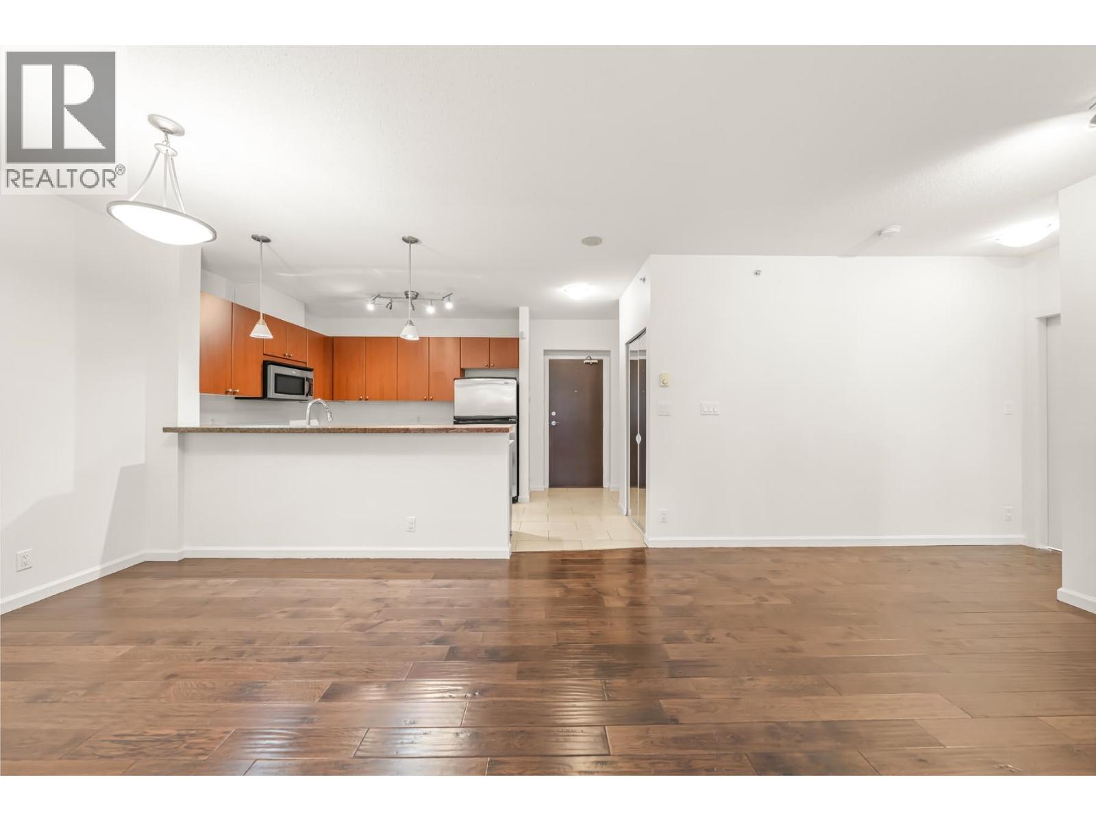402 11 E ROYAL AVENUE, New Westminster — photo 6