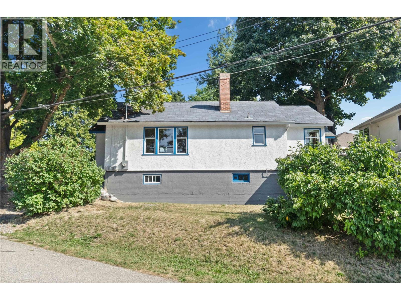 730 9 Avenue NE - 45
