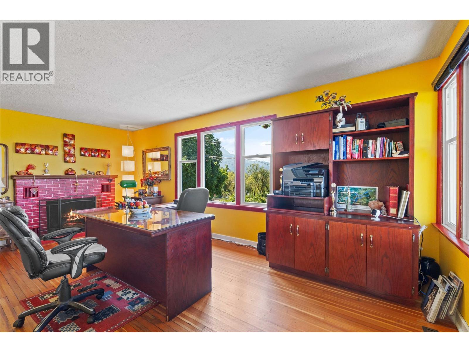 730 9 Avenue NE, Salmon Arm