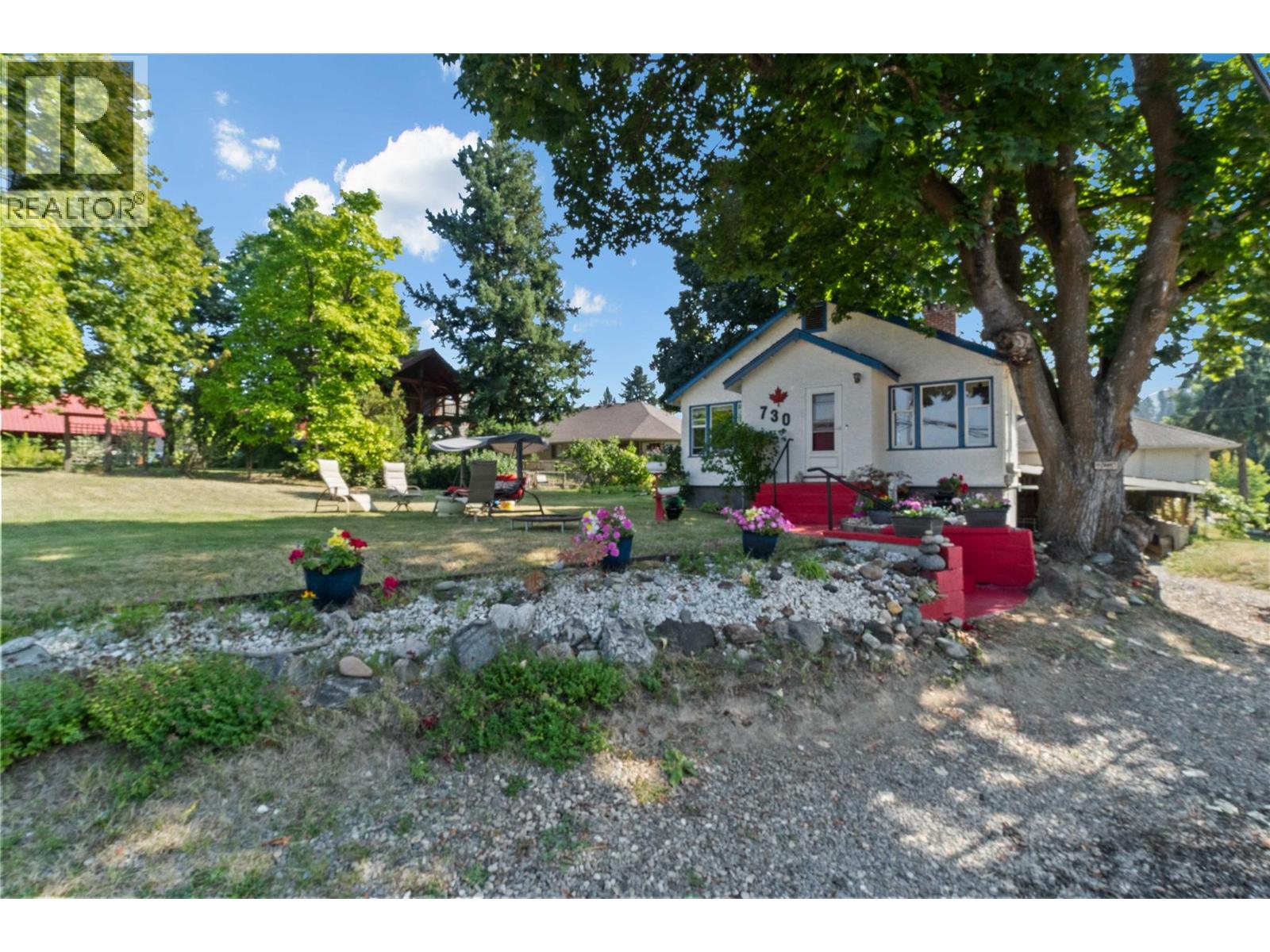 730 9 Avenue NE, Salmon Arm