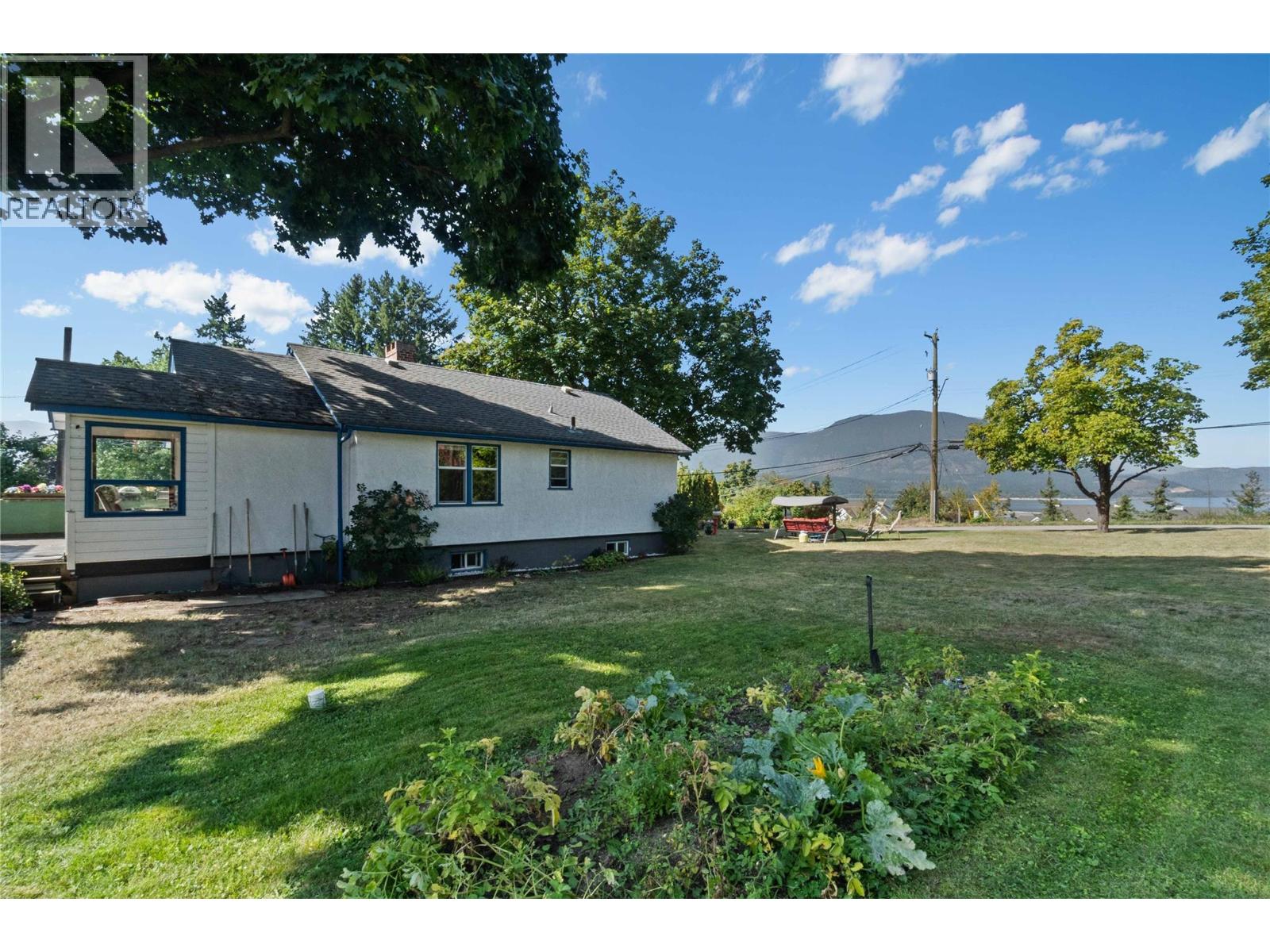 730 9 Avenue NE - 58