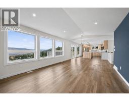 Laundry room - 318 Gleneagles Drive, Kamloops, BC V2E1Z4 Photo 8