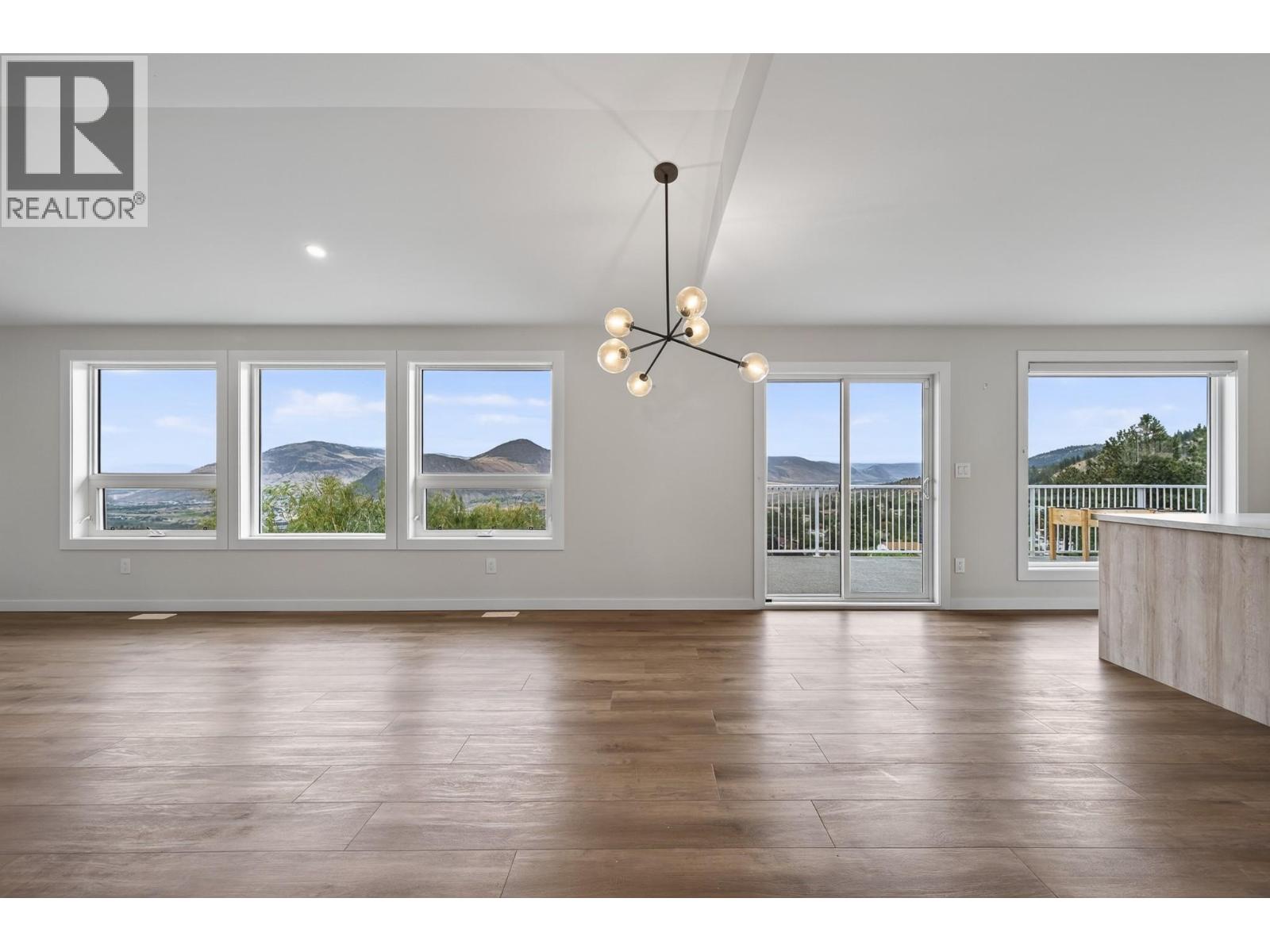 318 Gleneagles Drive - Image 5