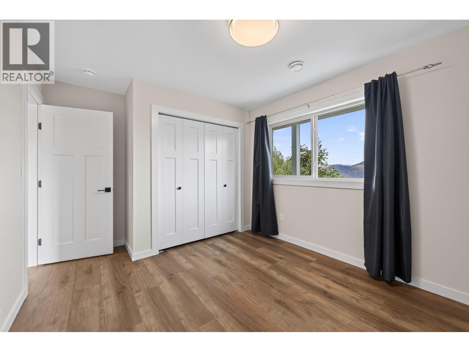 318 Gleneagles Drive - Image 30